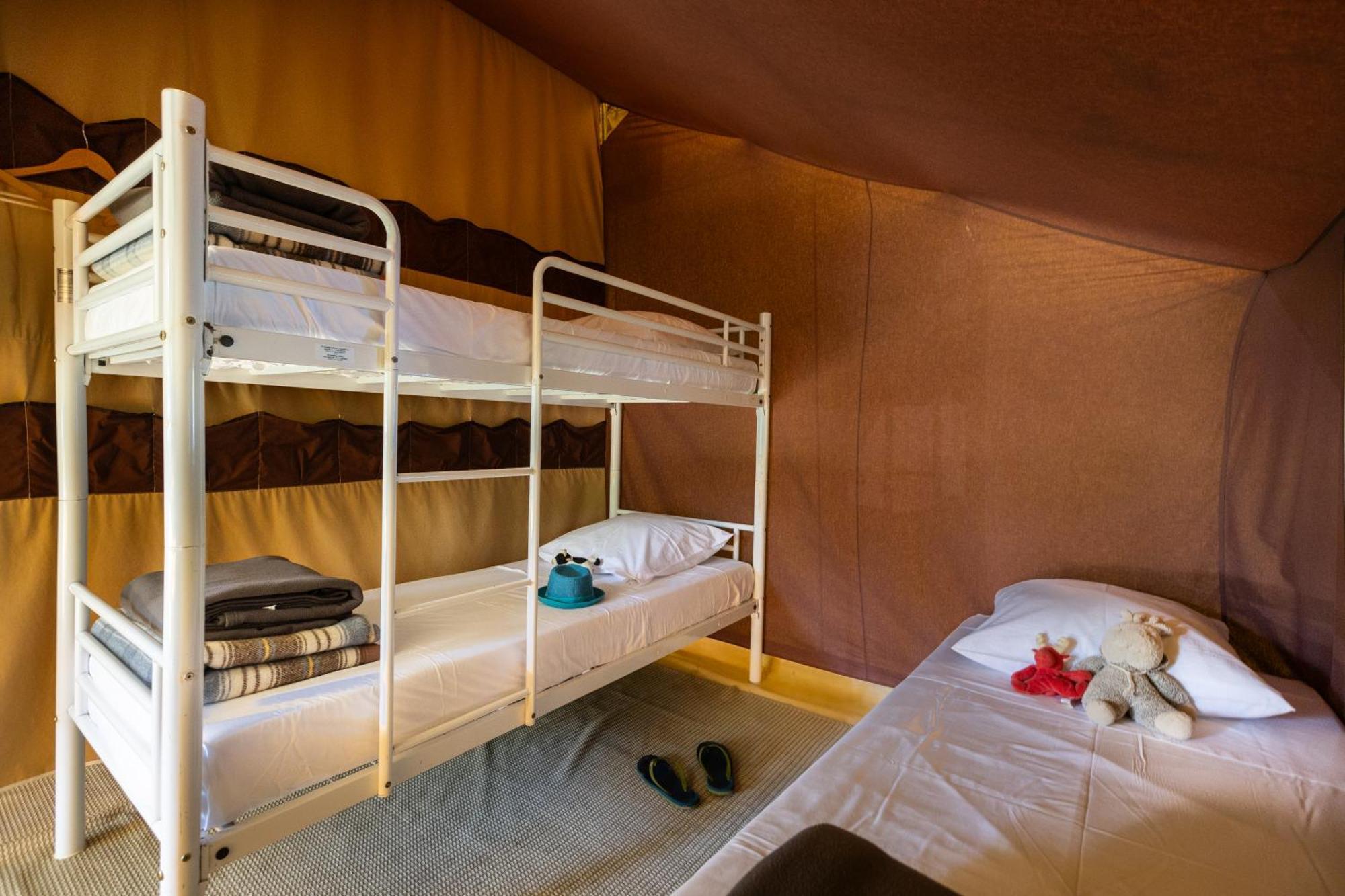 Huttopia Oleron Les Chenes Verts Dolus-d'Oleron Room photo